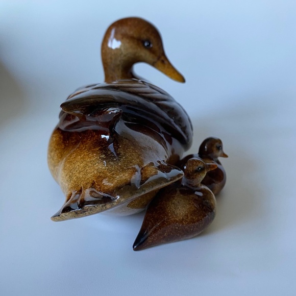 Ducks Unlimited Mallard Duck Hen with Ducklings Vintage Art Pottery - Picture 4 of 10